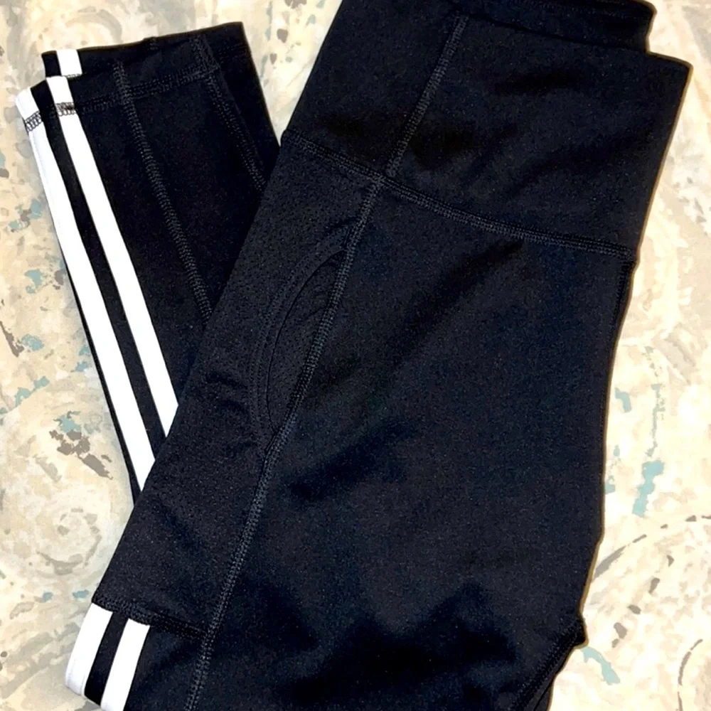 XL - Picture 1 of 1